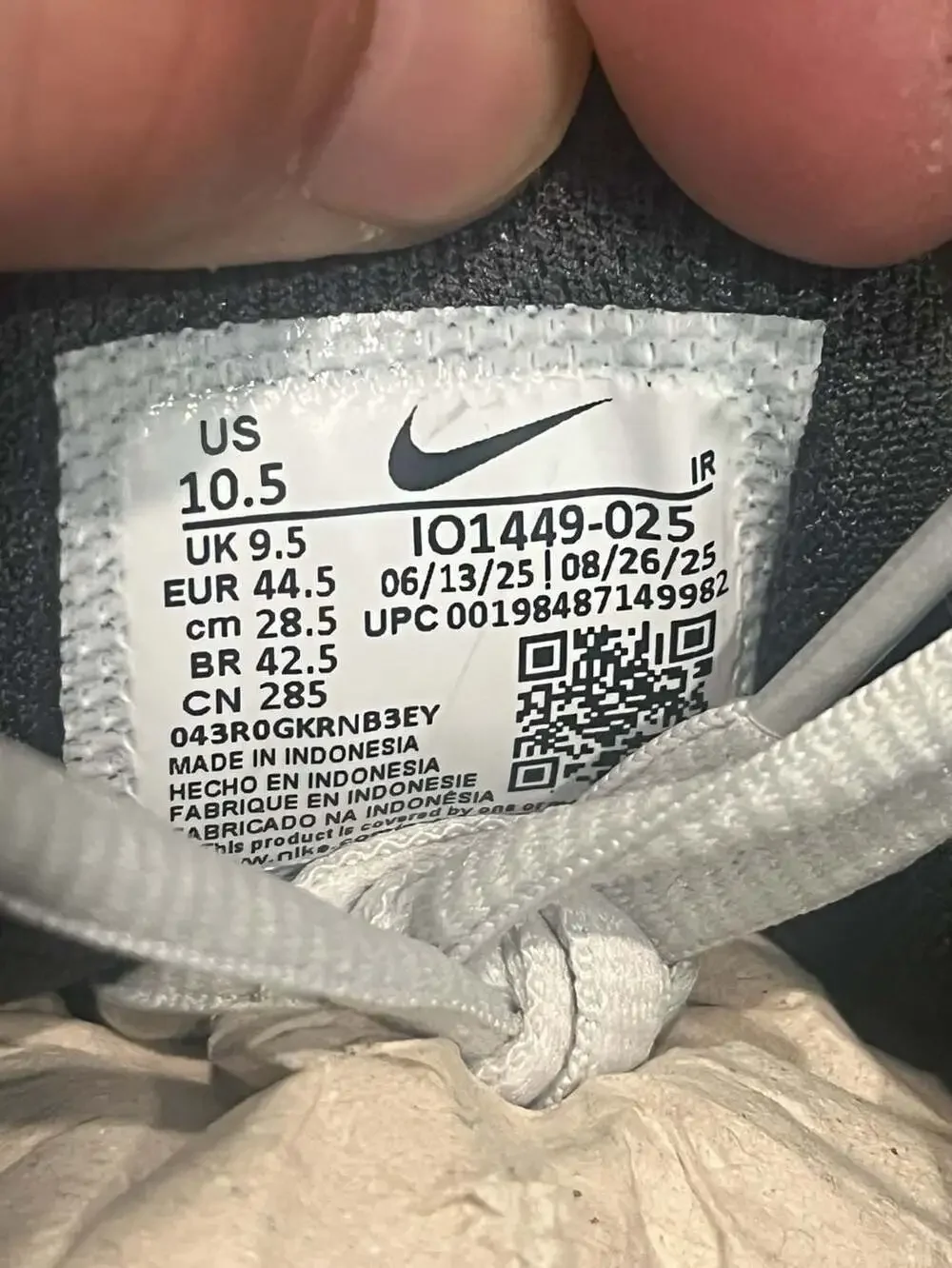 Nike columns upper comes